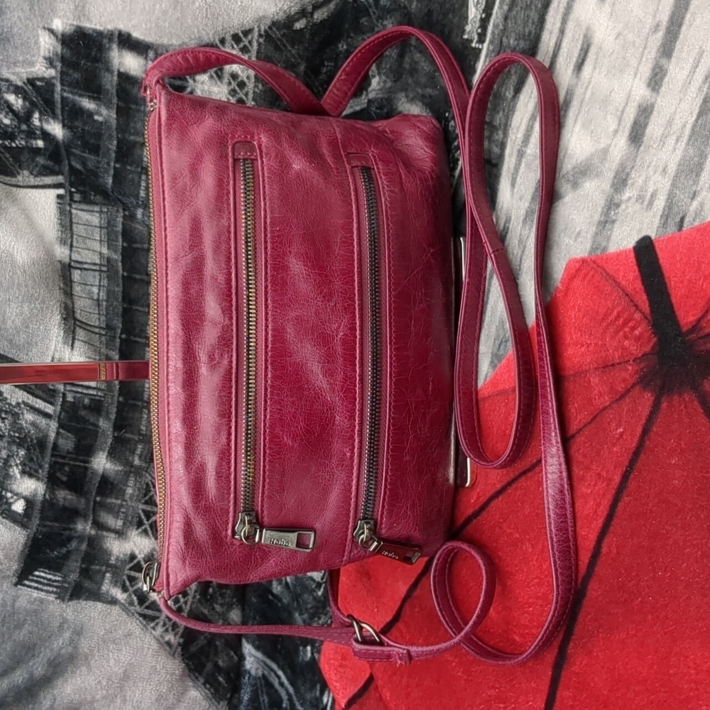 Hobo Magenta bag